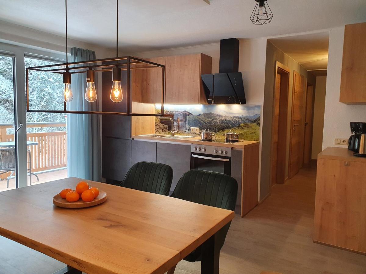 Alpen Appartements Viehhofen - Incl Sommercard Zell Am See فيهوفن المظهر الخارجي الصورة