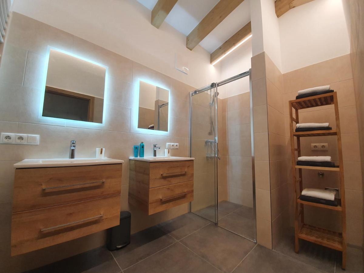 Alpen Appartements Viehhofen - Incl Sommercard Zell Am See فيهوفن المظهر الخارجي الصورة