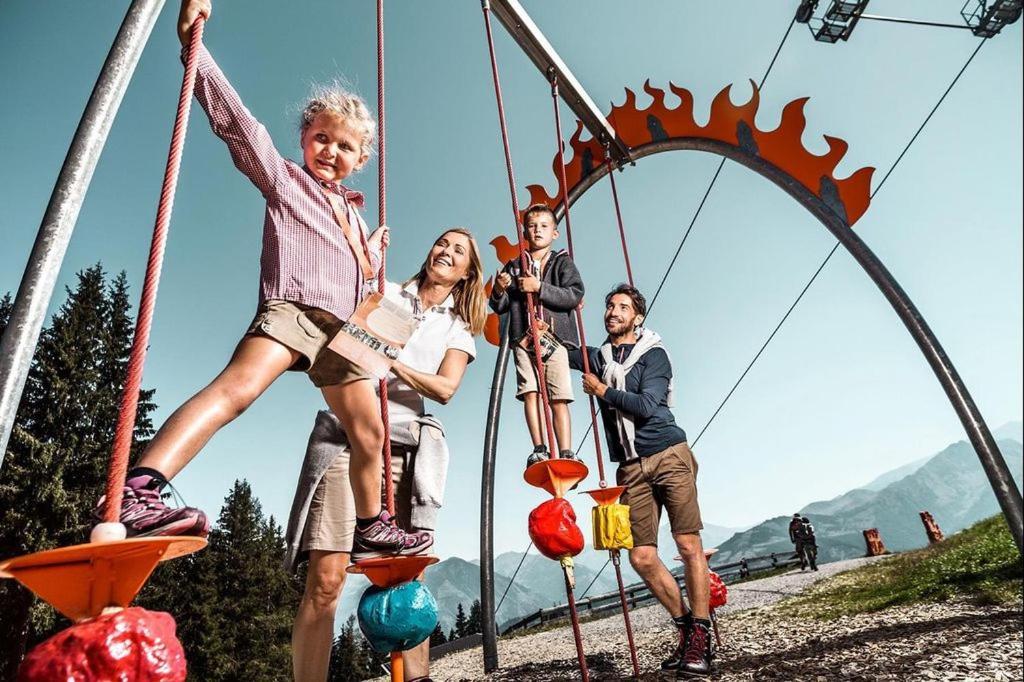 Alpen Appartements Viehhofen - Incl Sommercard Zell Am See فيهوفن المظهر الخارجي الصورة