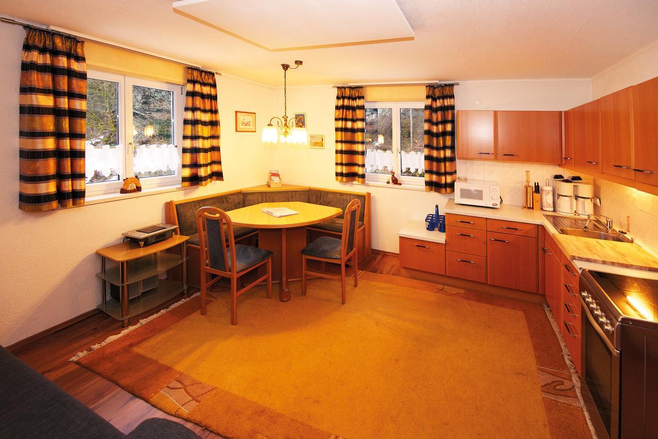 Alpen Appartements Viehhofen - Incl Sommercard Zell Am See فيهوفن المظهر الخارجي الصورة