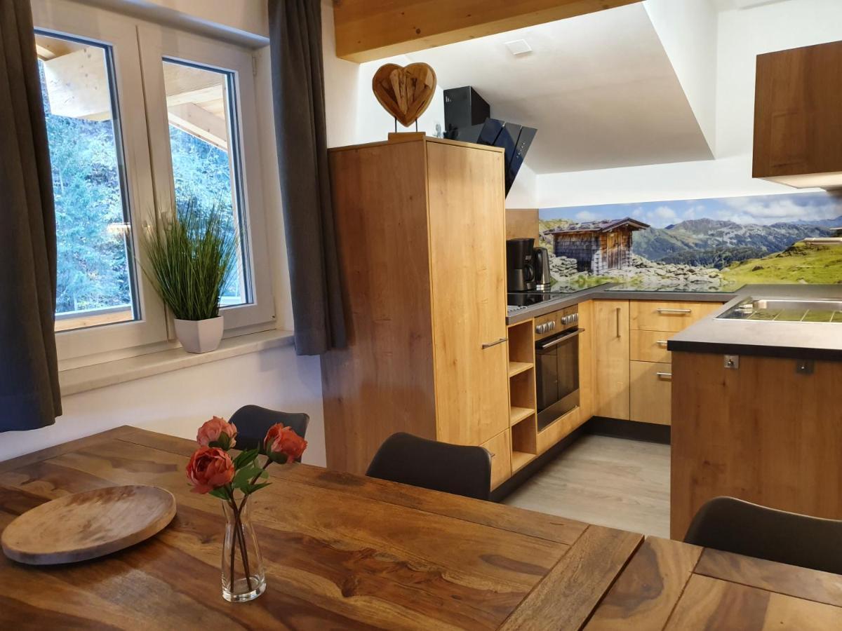 Alpen Appartements Viehhofen - Incl Sommercard Zell Am See فيهوفن المظهر الخارجي الصورة